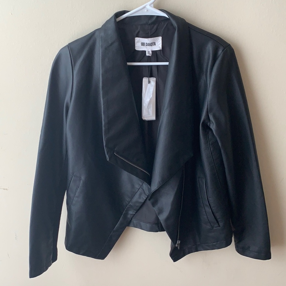 BB Dakota black zipper jacket